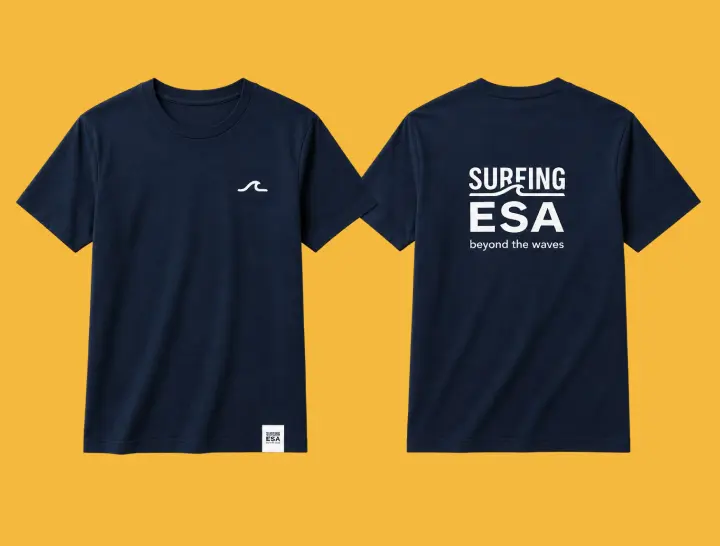 Camiseta azul marino de Surfing ESA, frente y espalda